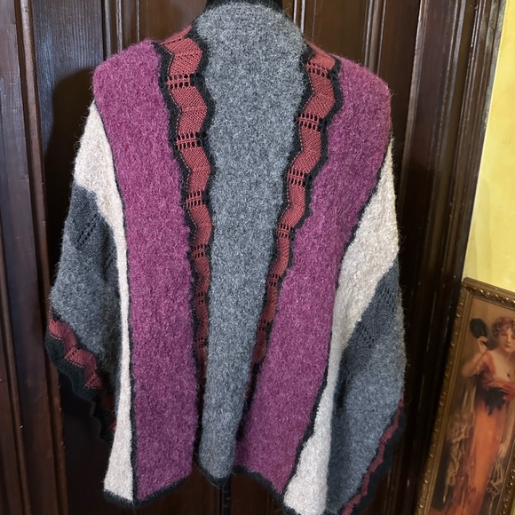 Johnny Was Riley Alpaca Cape wrap - Picture 3 of 7